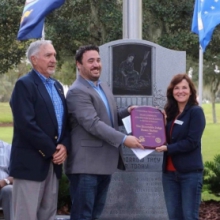 Judge Barber receiving Dean Johnson Award 2020